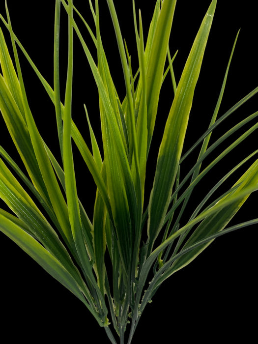Artificial Green Grass Spray – Fresh & Natural Foliage Accent